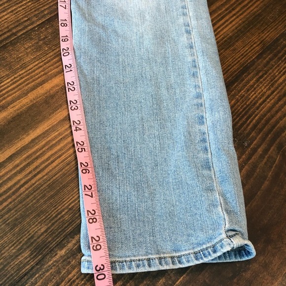 Hollister Light Wash Jeans Mens Size 32 Straight Leg Epic Flex Distressed - Picture 7 of 12